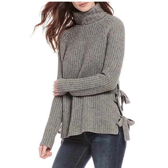 UGG Sweaters - 🆕 UGG Ceanne Heather Gray Chunky Knit Turtleneck Sweater w/ Side Bow Details